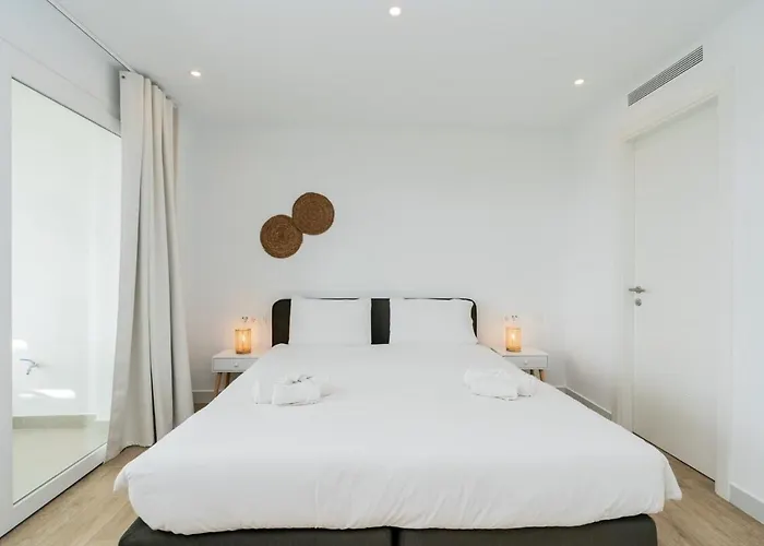 Al4-2115 - - Alcazaba Lagoon Estepona