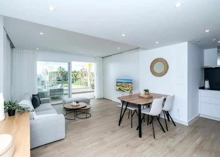 Al4-2115 - - Alcazaba Lagoon * Estepona