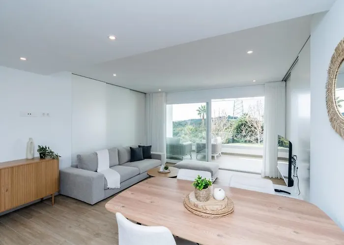 Al4-2115 - - Alcazaba Lagoon * Estepona