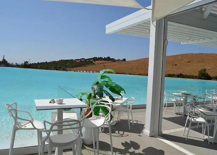 Al4-2115 - - Alcazaba Lagoon Estepona