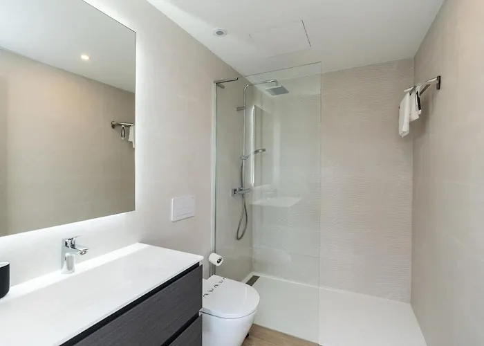 Al4-2115 - - Alcazaba Lagoon * Estepona